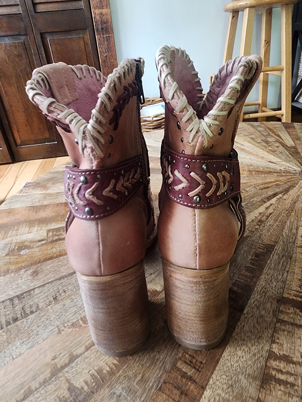 Freebird Jetson Blush Western Ankle Booties - Picture 4 of 8